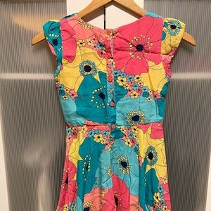 Polarn O. Pyret dress size 4-6